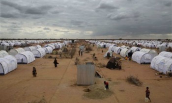 Image of a refugee camp courtesy of the Guardian (17/11/2015)